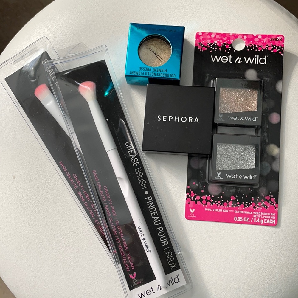 EYE SHADOW BUNDLE